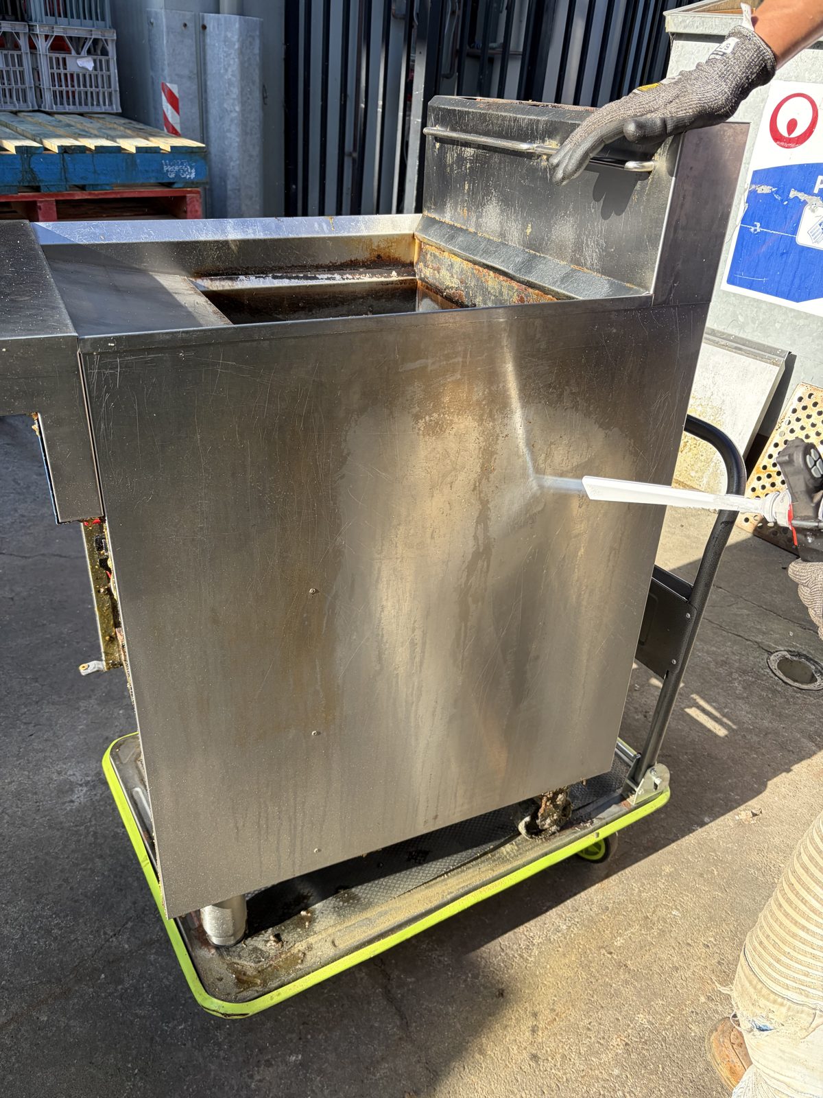 Commercial Deep Fryer Brought Back to Life — Shelly Beach Golf Club