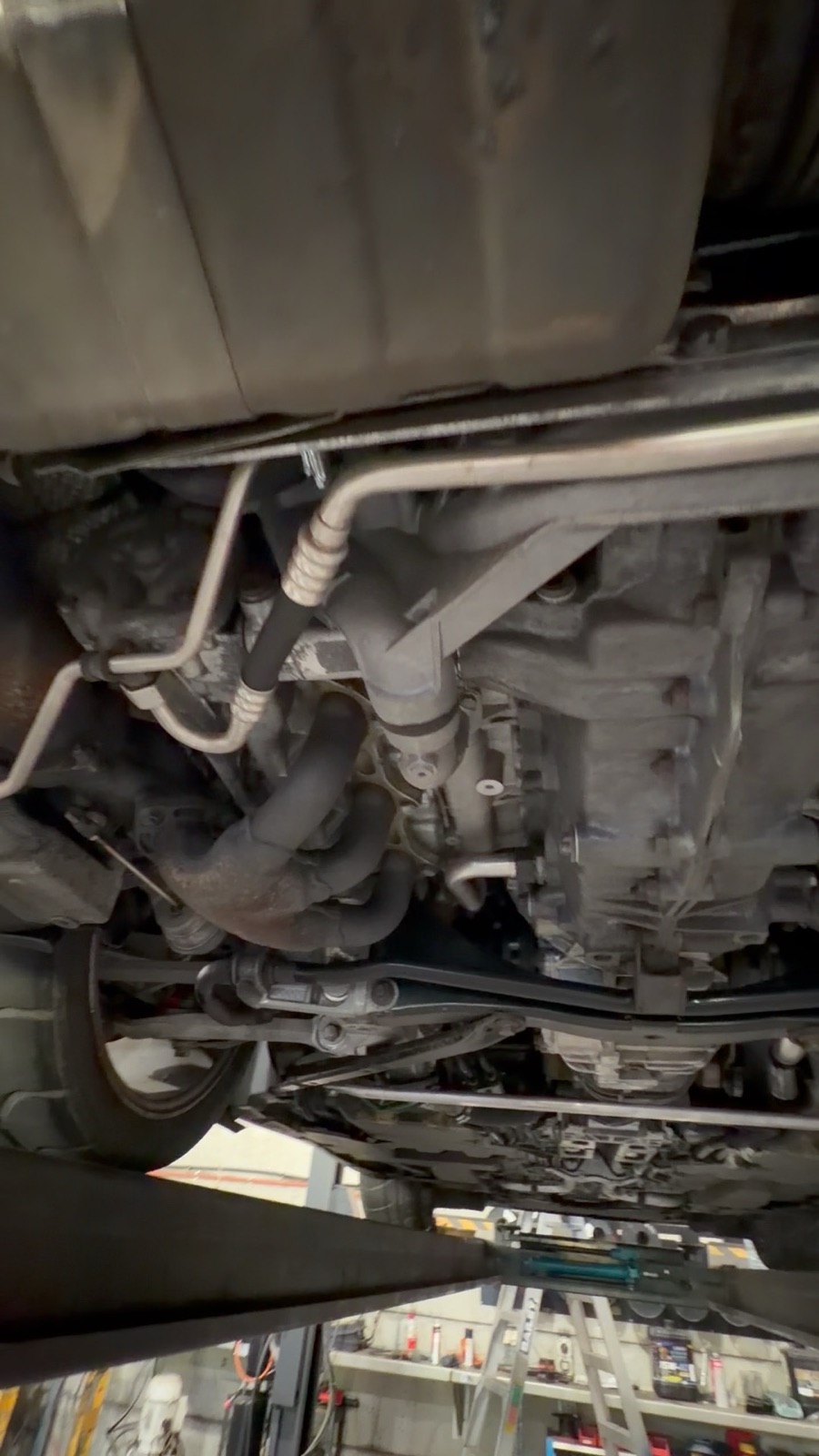Gearbox casing and coolant lines before cleaning